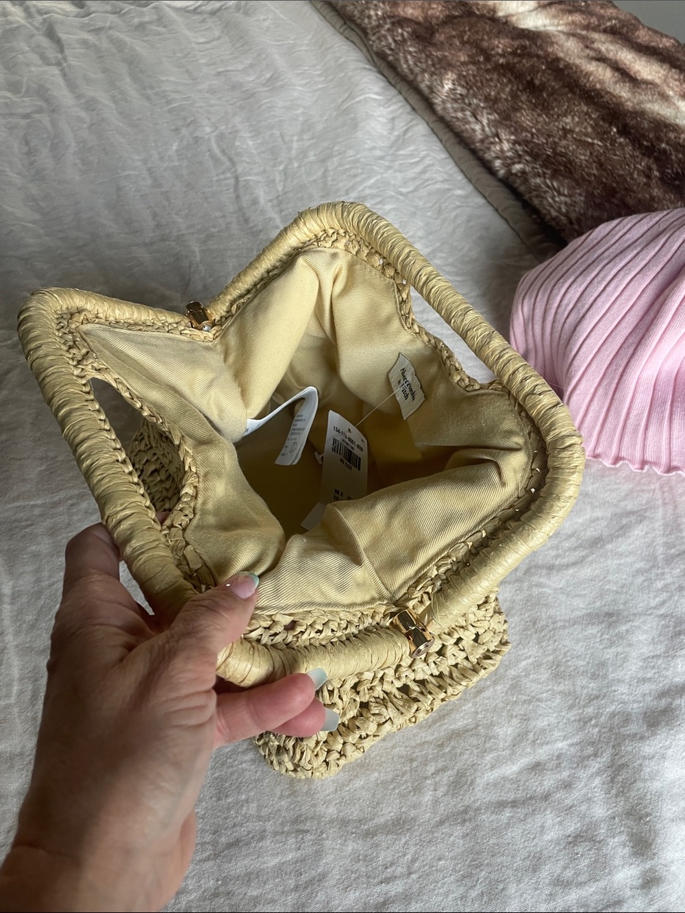 Abercrombie & Fitch Cream Woven Clutch - Picture 4 of 7